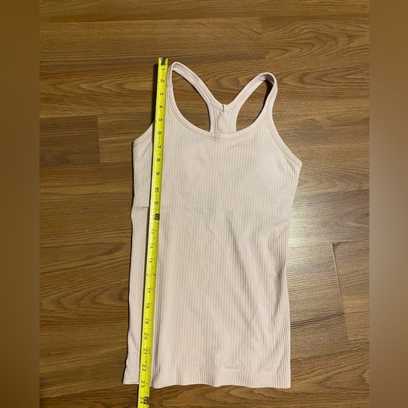 Lulu lemon workout top - Picture 3 of 4